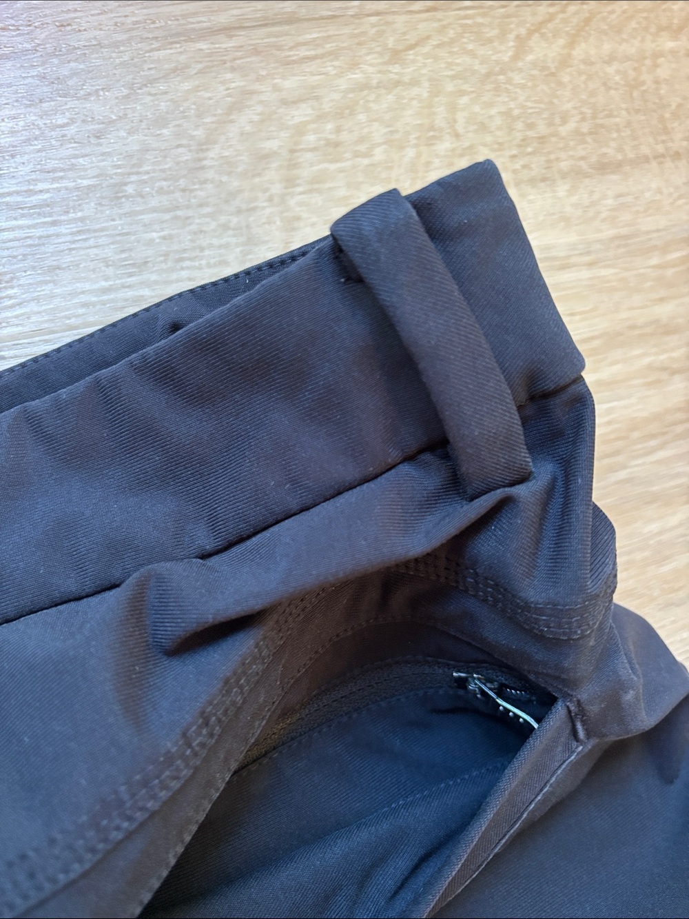 Men's lululemon Classic Black Performance Shorts - Picture 6 of 6